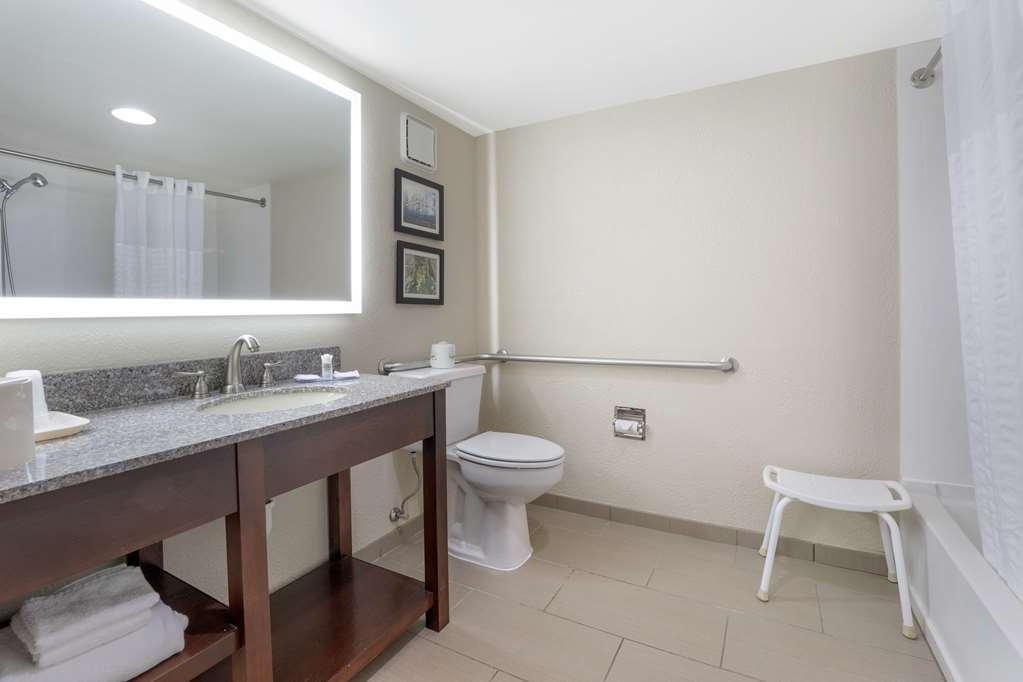 Comfort Inn & Suites Geistown Phòng bức ảnh