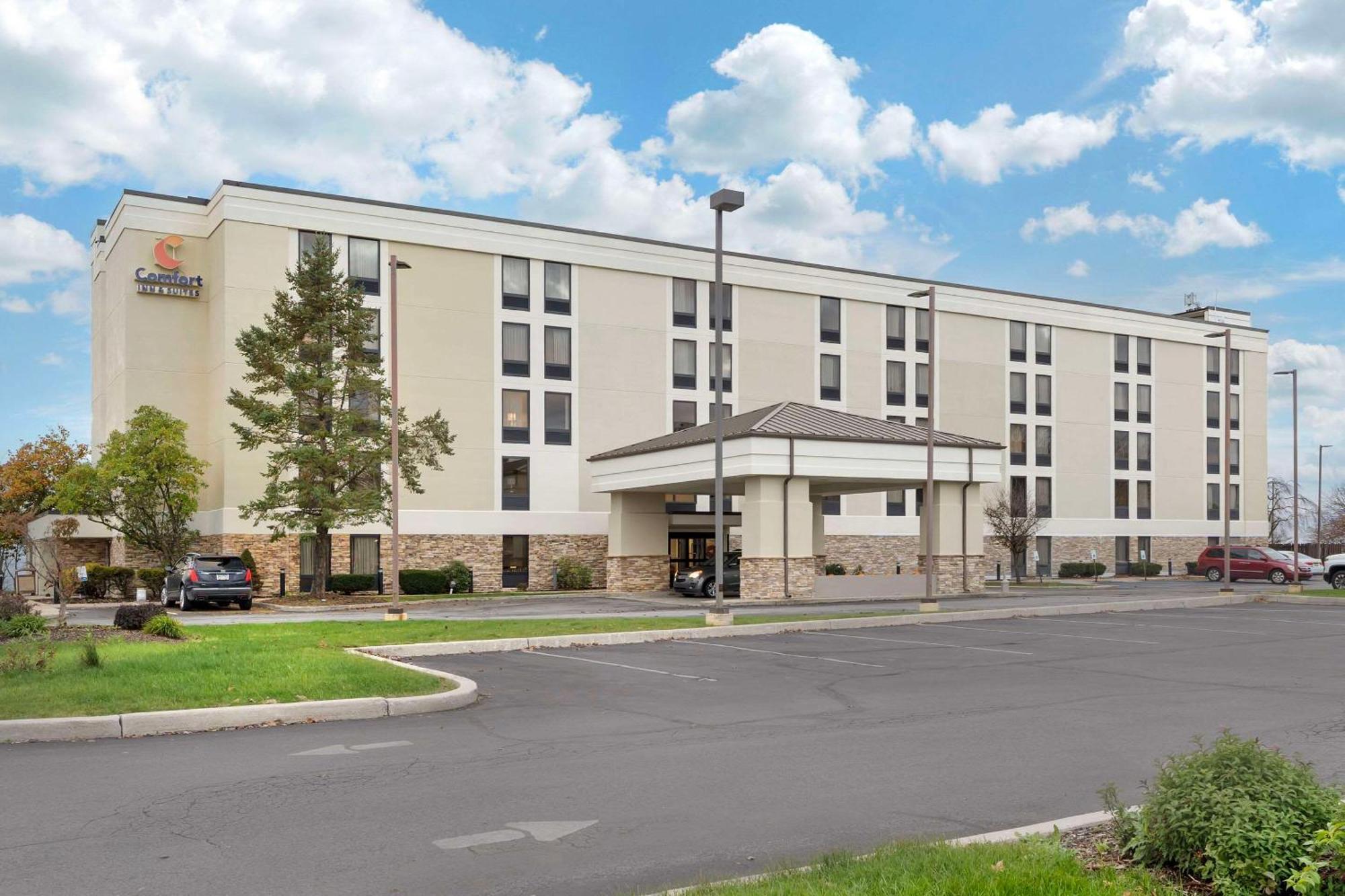 Comfort Inn & Suites Geistown Ngoại thất bức ảnh